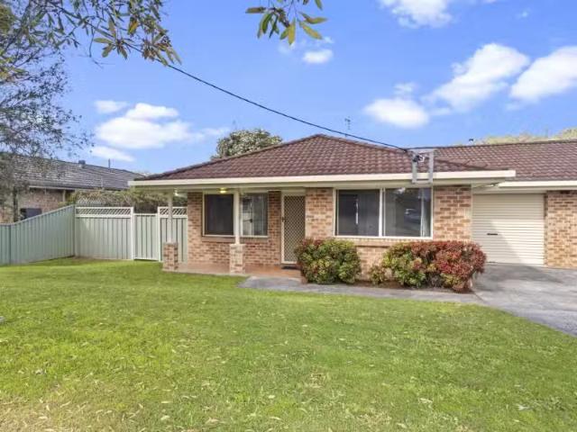 1/1 Ann Close, Ourimbah Property for rent Listed by Mathew Ca.