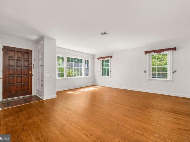 11 Anthony Wayne Drive