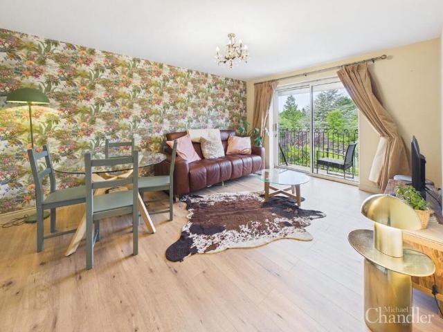 11 Ardenlee Court, Belfast, BT6 8QE