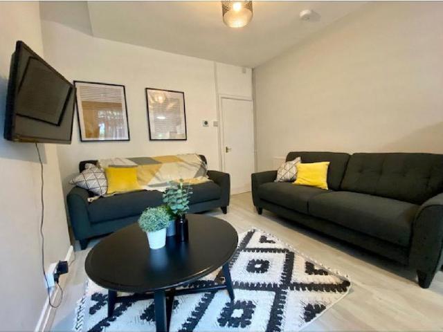 11 Arley Road, Metchley, B29 7BQ, United Kingdom | Room for rent #114039604 | Rentberry