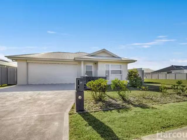 11 Athena Parade, South West Rocks, NSW 2431 House for Rent