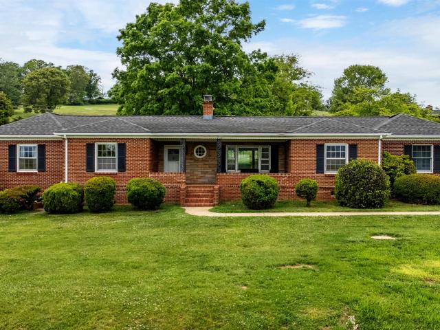 11 avalon ln