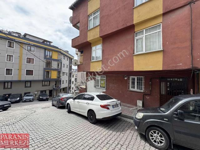 1+1 Ayrı Mutfak Balkonlu Yüksek Giriş Geniş Daire
