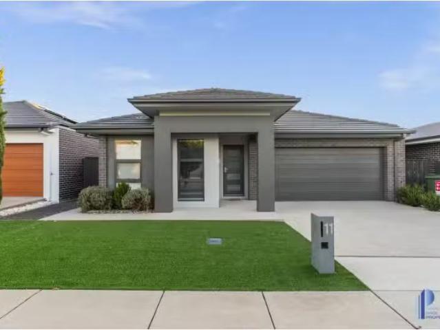 11 Banggu Street, Throsby House for rent Listed by Kuldeep Si.