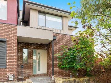 11 Banrock Place, Wollert VIC 3750 Townhouse For Rent | Domain