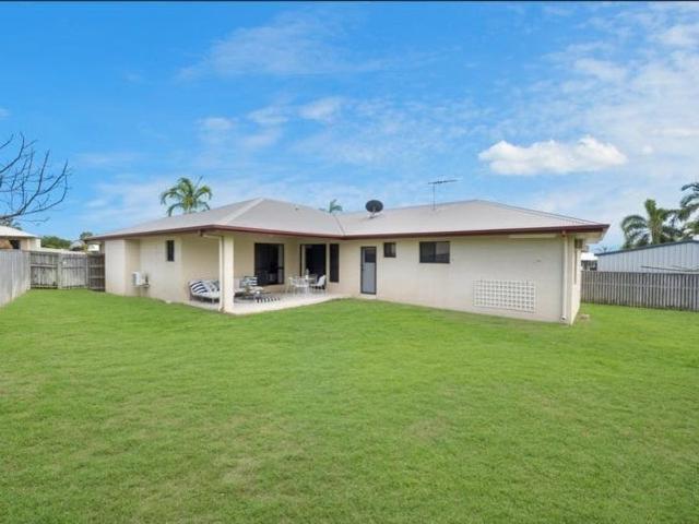 11 Baxendell Place, Bushland Beach