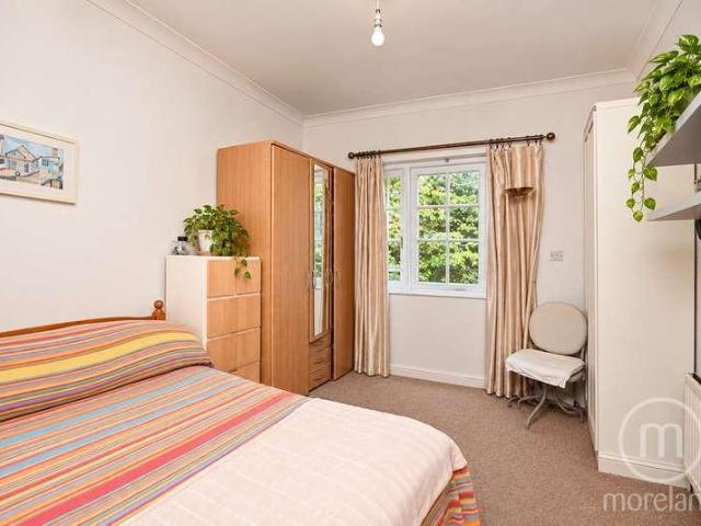 11 bed flat for sale
