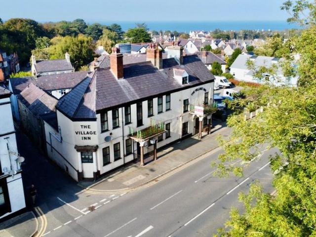 11 bedroom apartment for sale