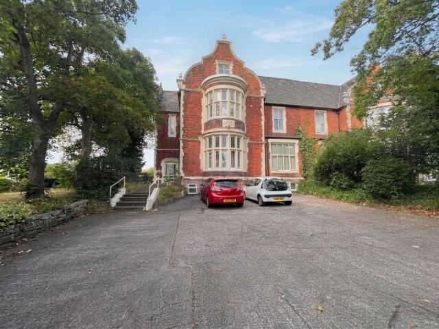 11 bedroom block of apartments for sale