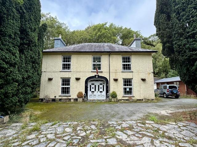 11 bedroom detached house for sale