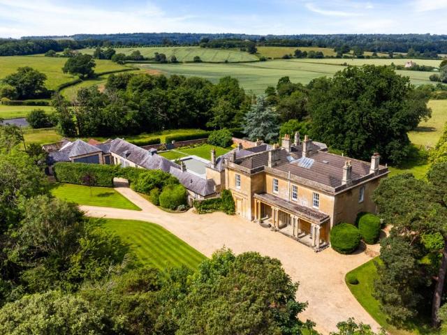 11 bedroom detached house for sale