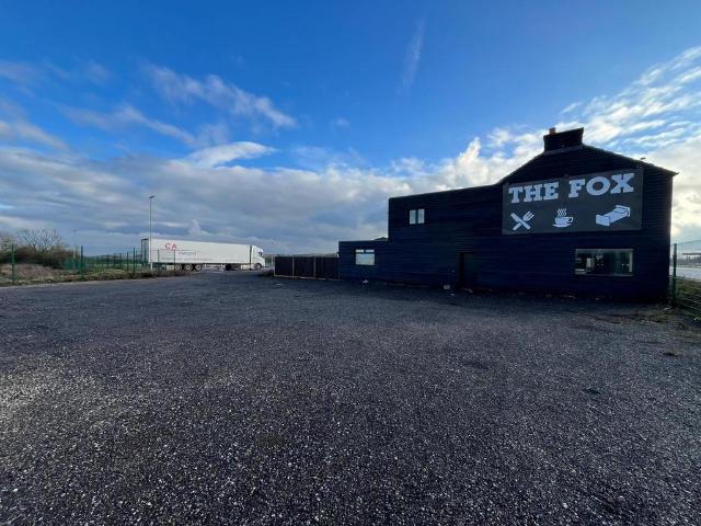 11 bedroom detached house to rent