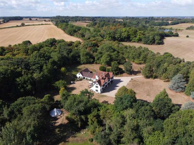 11 Bedroom Detached House