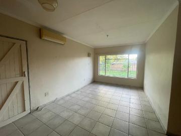 11 Bedroom House For Sale in Aquapark