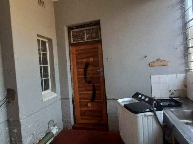 11 Bedroom House For Sale in Delville