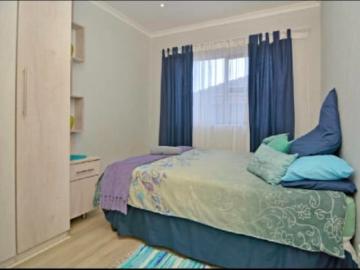 11 Bedroom House For Sale in Rangeview