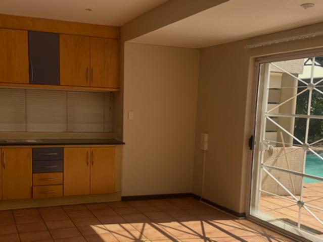 11 Bedroom House For Sale in Raslouw