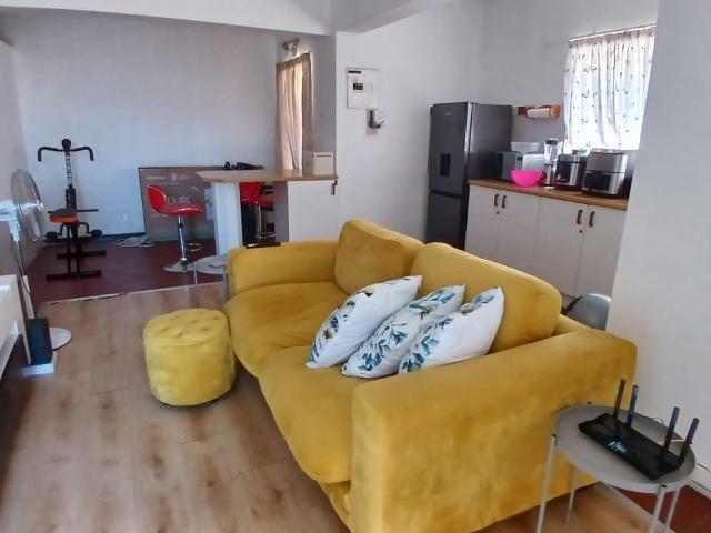 11 Bedroom House For Sale in Selborne