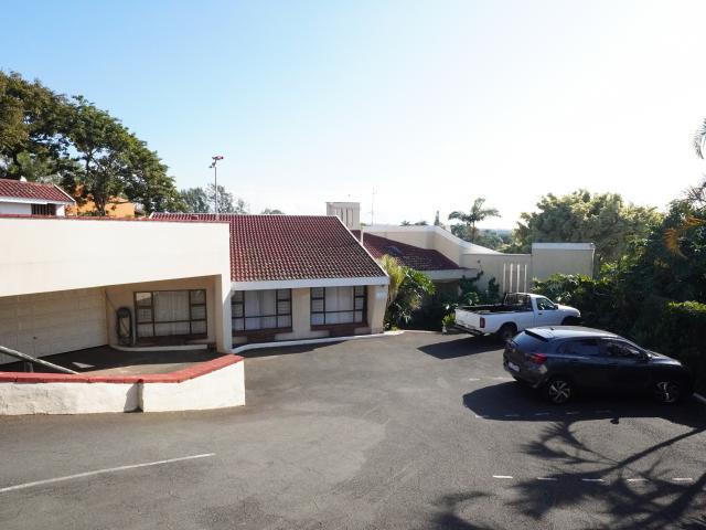 11 Bedroom House in Amanzimtoti