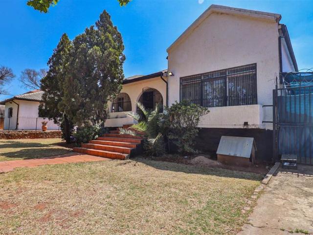 11 Bedroom House in Jeppestown