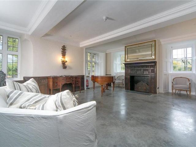 11 bedroom house to rent