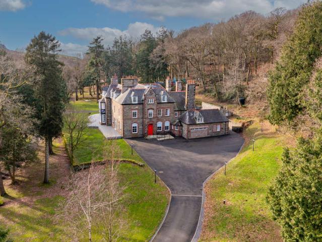 11 Bedroom House
