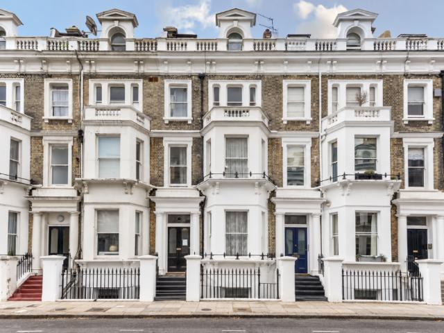 11 bedroom terraced house for sale
