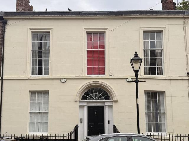 11 bedroom terraced house for sale