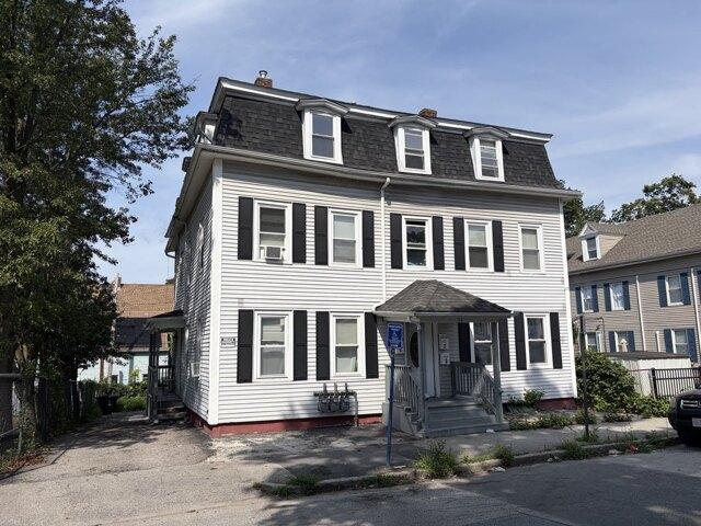 11 bedroom, Worcester MA 01609 105440107