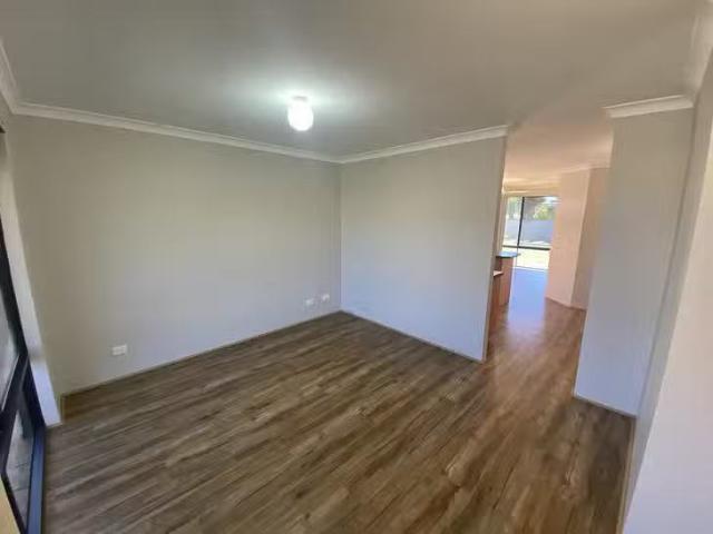 11 Beefwood Street, Banksia Grove, WA 6031
