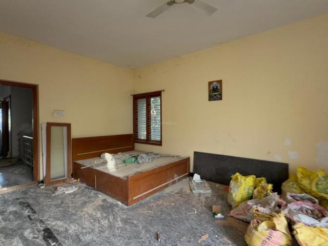 11 BHK Duplex in RT Nagar for resale Bengaluru. The reference number is 20990383