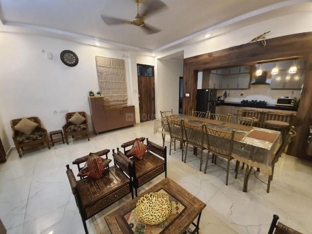 11 BHK Independent House in Gomti Nagar for resale Lucknow. The reference number is 20658935