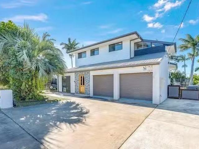 11 Bluewater Drive, Elliott Heads, QLD 4670