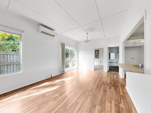 11 Browns Dip Road, ENOGGERA, QLD 4051