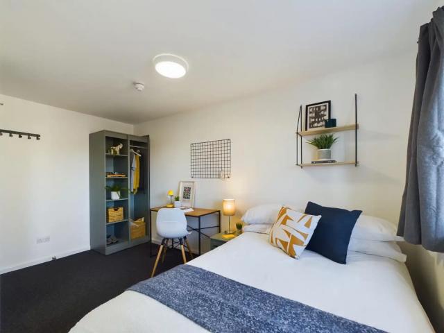 11 Brookside, Derby