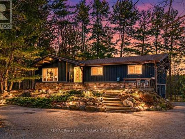 11 Brenda Avenue, Parry Sound, ON, P2A 2Y9 house for sale | Listing ID X13445 | Royal LePage