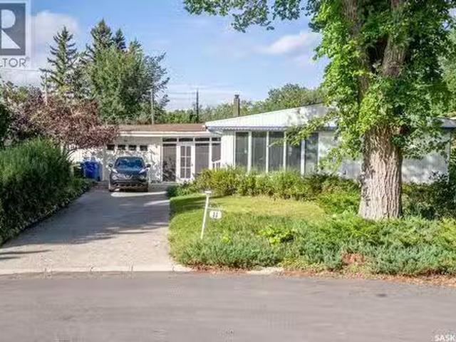 11 Briarwood Place, Regina, SK, S4S 5M8 house for sale List.