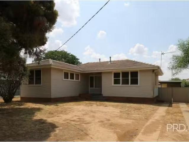 11 Buna Street, Ashmont House for rent Listed by Leasing Cons.