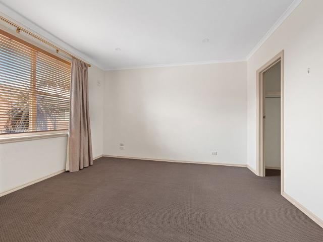 1/1 Burley Griffin Close, Keilor East VIC 3033