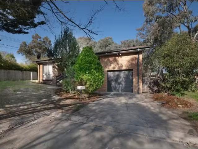 11 Bussau Close, WANNIASSA House for rent Listed by Sarah Mil.