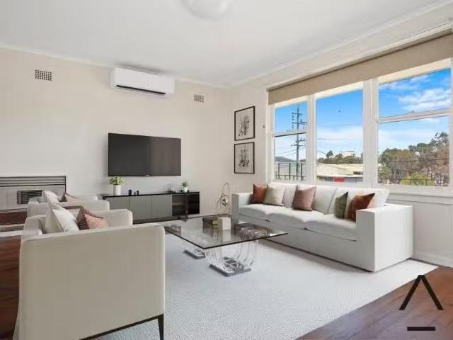 11 Cabramatta Avenue, Miller House for rent Listed by Ross Di.