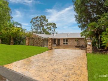 11 Carner Court, PARKWOOD, QLD 4214