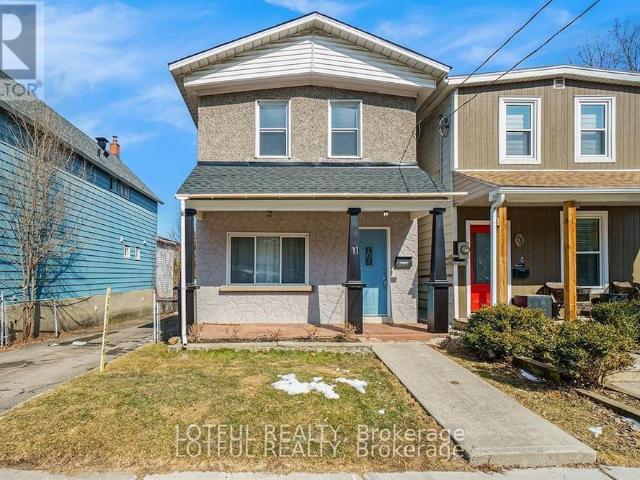 11 Champagne Avenue South Ottawa, ON K1S4P1