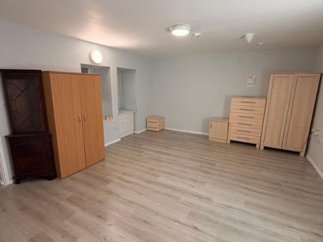 11 Chancery Lane, Huddersfield, HD1