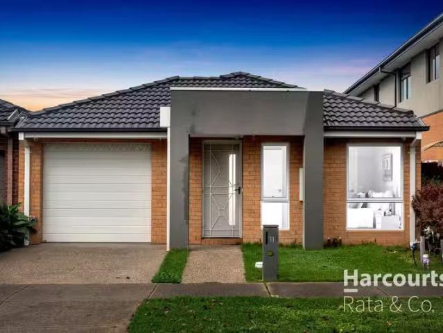 11 Charnwood Street, Mickleham, VIC 3064 House for Rent