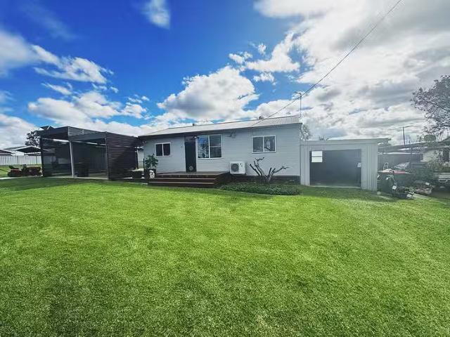 11 Chillon Street, Somerton, NSW 2340