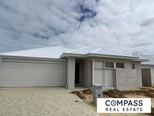 11 Coconuts Avenue, Eglinton, WA 6034