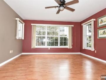 11 Collura Lane # H058