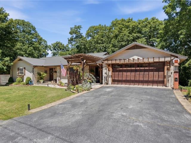 11 Country Club Drive