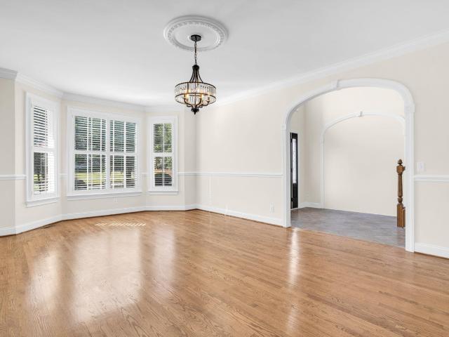 11 Country Squire Court